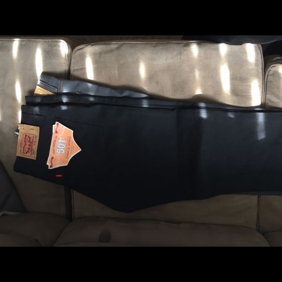 Levi’s 501 straight leg Button-fly - Picture 5 of 5